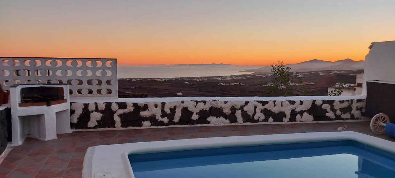 Aloelux Villa !! - Private Villa With Pool , Jacuzzi, Cinema, Massage ,Wonderful View, Art Desing Villa Tías Εξωτερικό φωτογραφία