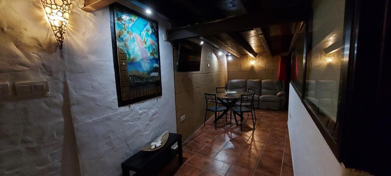 Aloelux Villa !! - Private Villa With Pool , Jacuzzi, Cinema, Massage ,Wonderful View, Art Desing Villa Tías Εξωτερικό φωτογραφία