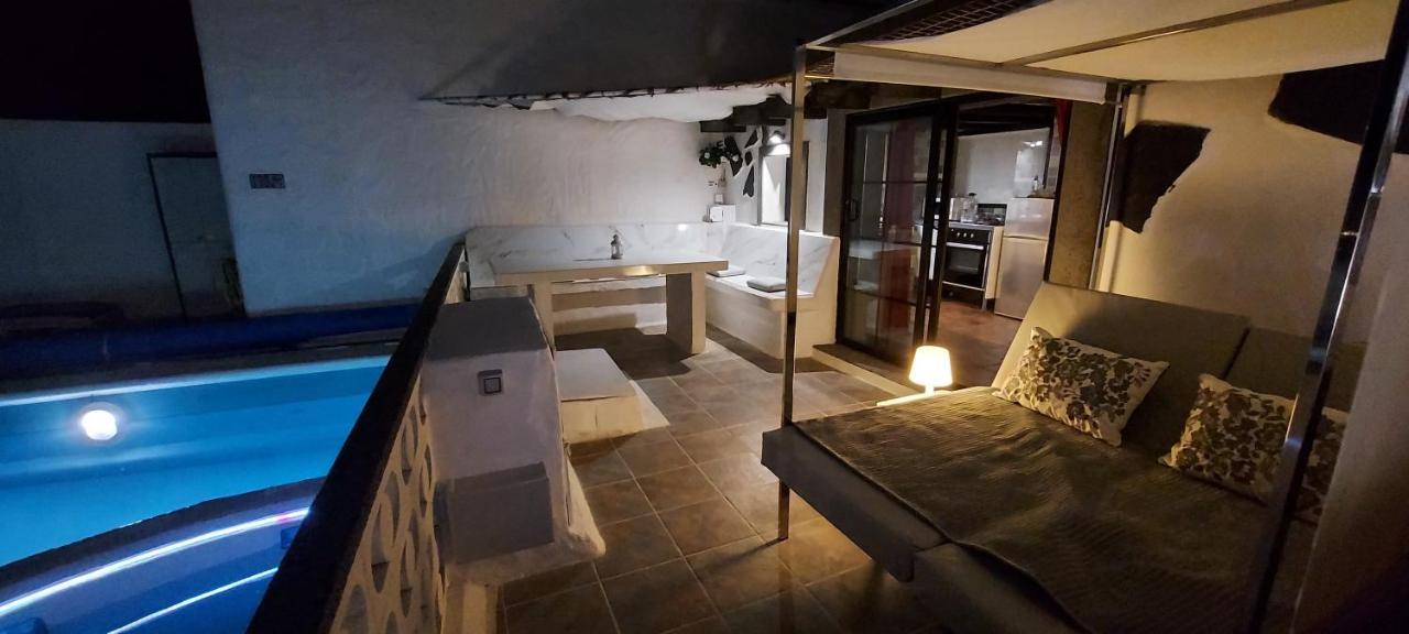 Aloelux Villa !! - Private Villa With Pool , Jacuzzi, Cinema, Massage ,Wonderful View, Art Desing Villa Tías Εξωτερικό φωτογραφία