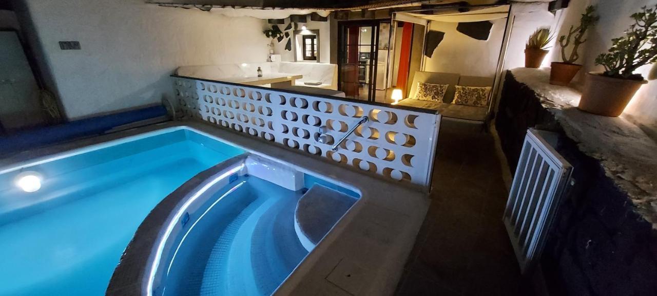 Aloelux Villa !! - Private Villa With Pool , Jacuzzi, Cinema, Massage ,Wonderful View, Art Desing Villa Tías Εξωτερικό φωτογραφία