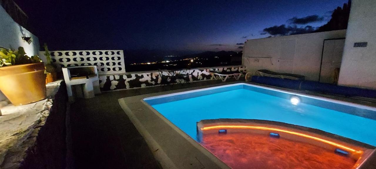 Aloelux Villa !! - Private Villa With Pool , Jacuzzi, Cinema, Massage ,Wonderful View, Art Desing Villa Tías Εξωτερικό φωτογραφία