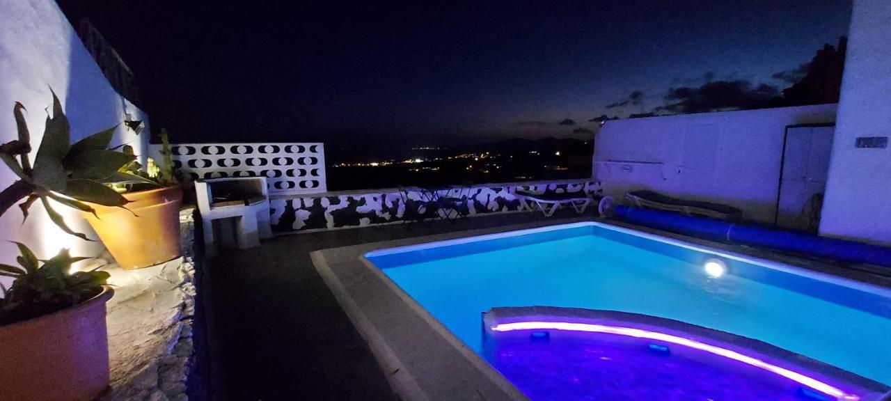 Aloelux Villa !! - Private Villa With Pool , Jacuzzi, Cinema, Massage ,Wonderful View, Art Desing Villa Tías Εξωτερικό φωτογραφία
