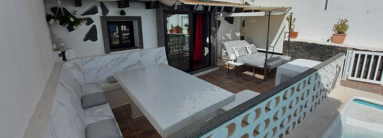 Aloelux Villa !! - Private Villa With Pool , Jacuzzi, Cinema, Massage ,Wonderful View, Art Desing Villa Tías Εξωτερικό φωτογραφία